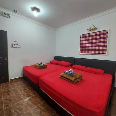 Nabil Nabila Motel Kuah Esterno foto