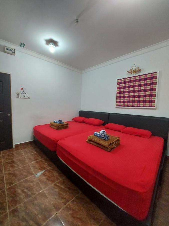 Nabil Nabila Motel Kuah Esterno foto