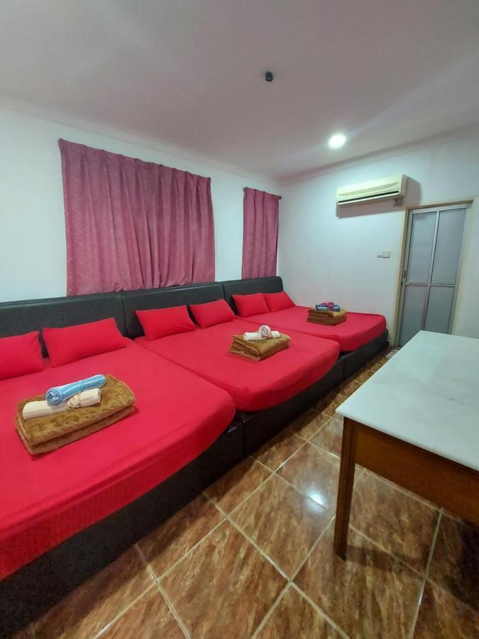 Nabil Nabila Motel Kuah Esterno foto