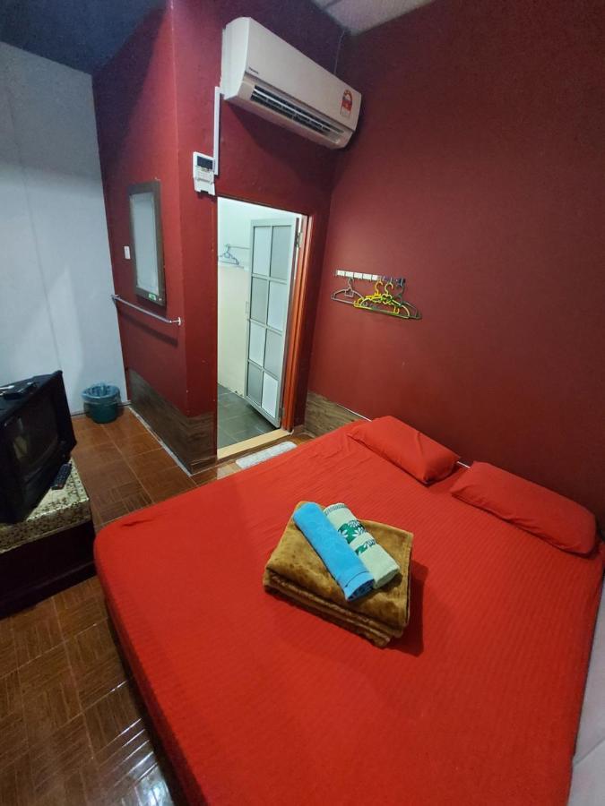 Nabil Nabila Motel Kuah Esterno foto